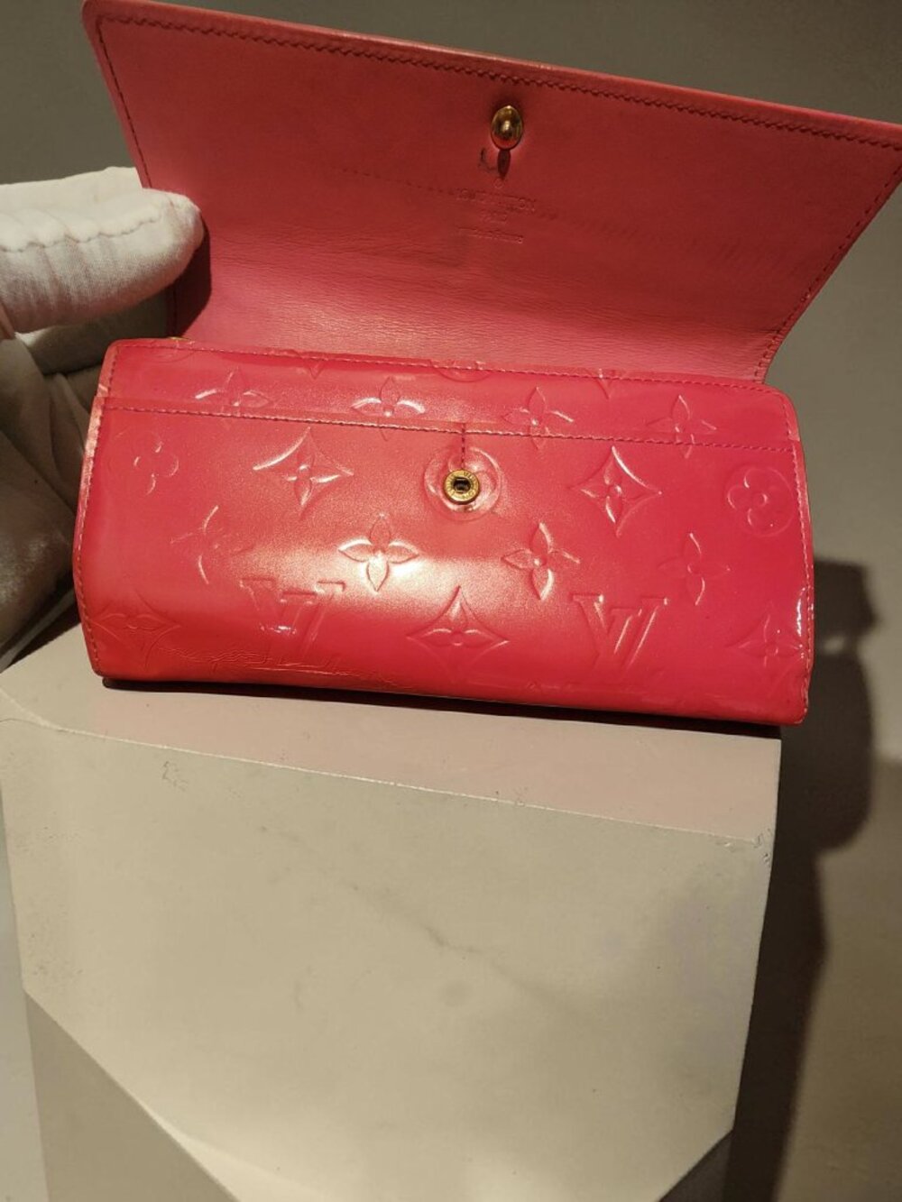 Louis Vuitton Vernis Monogram Wallet – Red Patent Leather - Picture 2 of 13